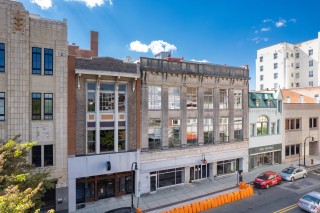 Queen Anne Style Building