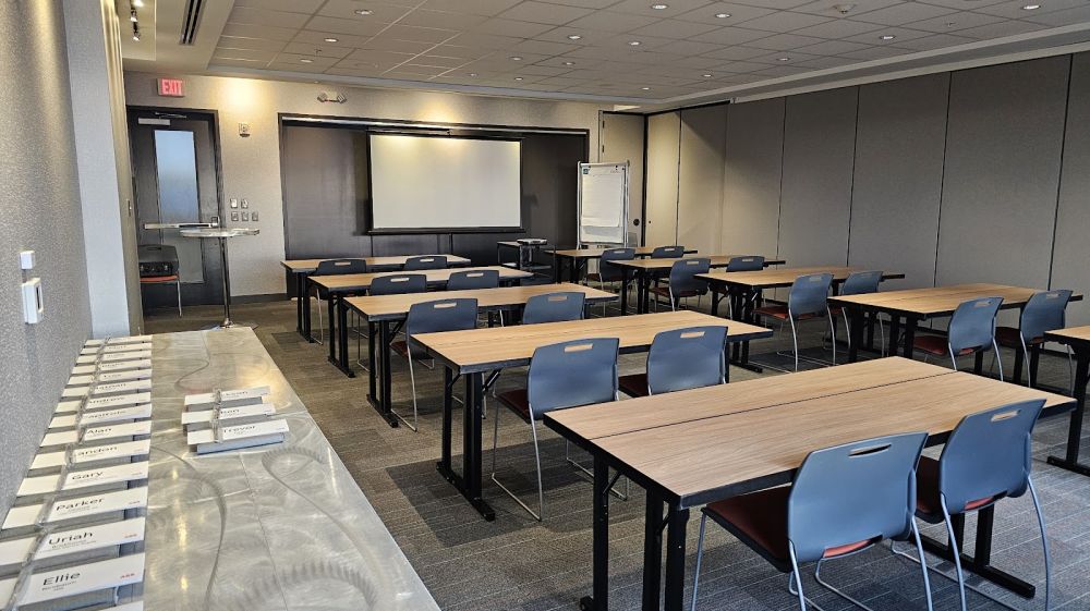 W XYZ bar at ALoft Durham Downtown