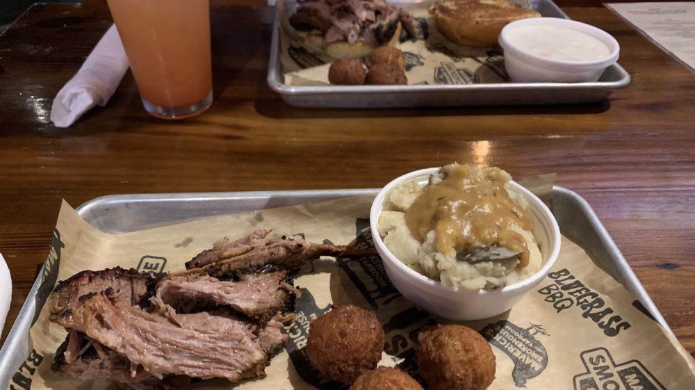 Maverick's Smokehouse & Taproom