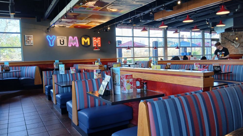 Red Robin Gourmet Burgers and Brews
