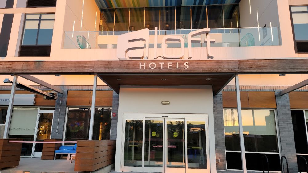 W XYZ bar at ALoft Durham Downtown