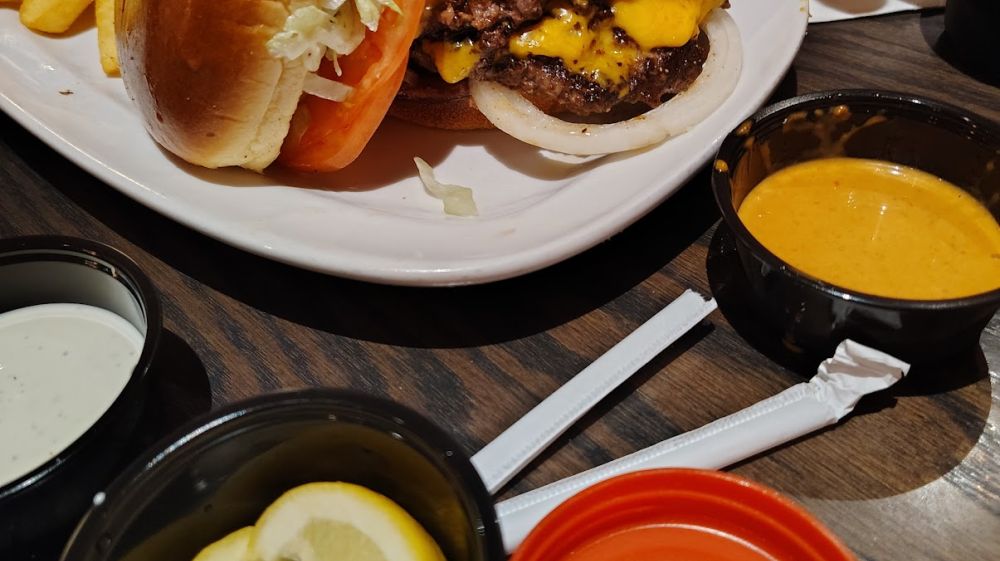 Red Robin Gourmet Burgers and Brews