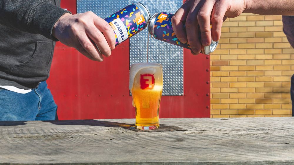 A Durham, North Carolina brewery serving classic and southern experimental craft beer using local farmed ingredients.