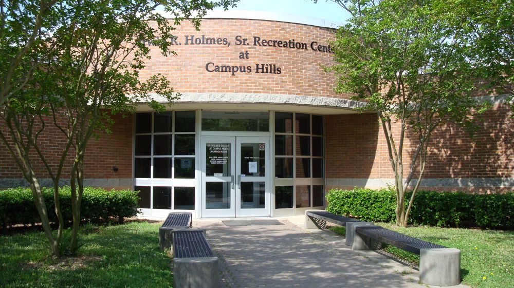 Irwin R. Holmes Sr. Recreation Center at Campus Hills Park