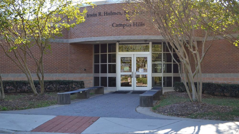 Irwin R. Holmes Sr. Recreation Center at Campus Hills Park