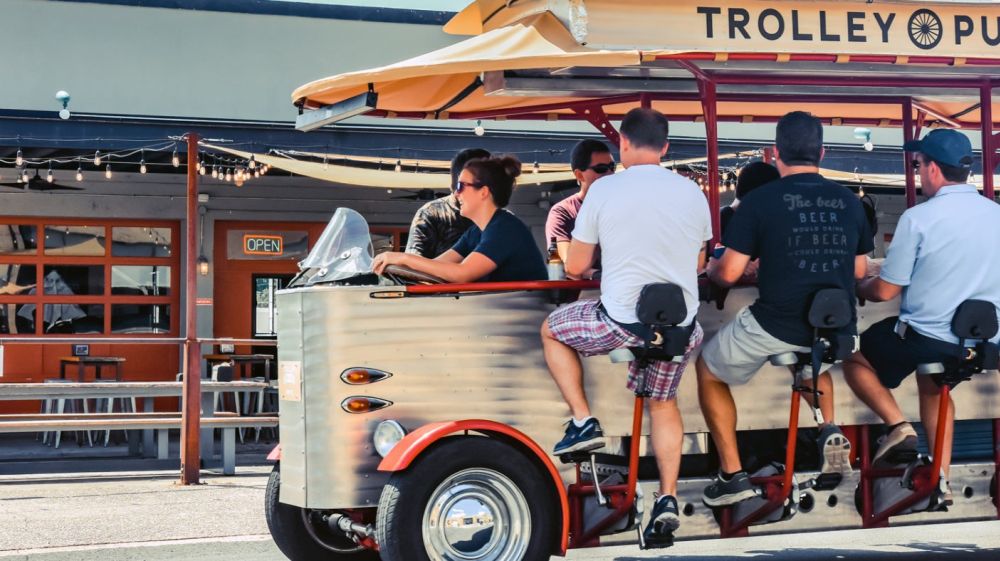 Trolley Pub