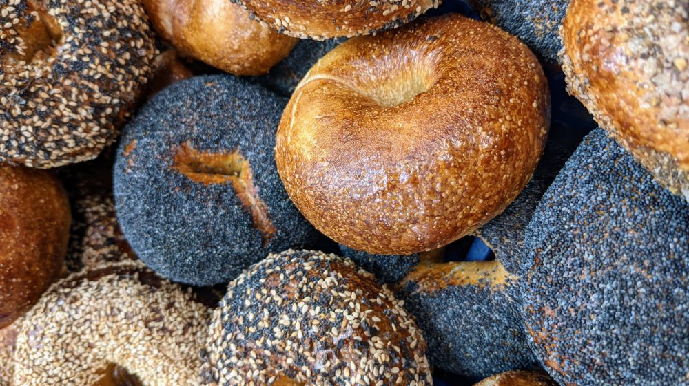 Isaac's Bagels