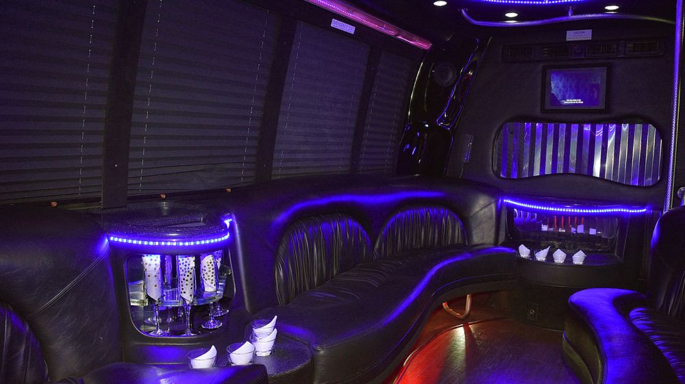 Allegiant Luxury Limousines, LLC