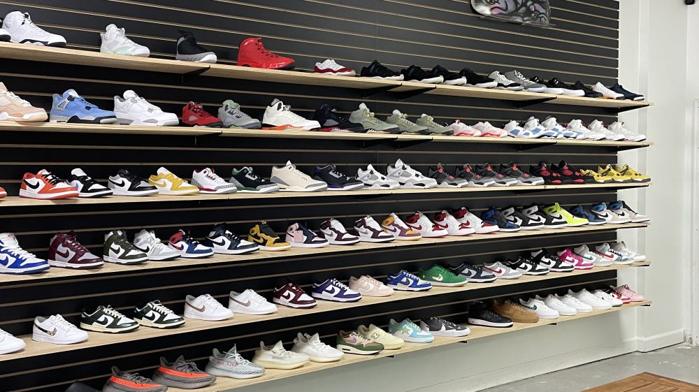 Mad Kicks Sneaker Shop