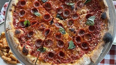 Dino's Pizza